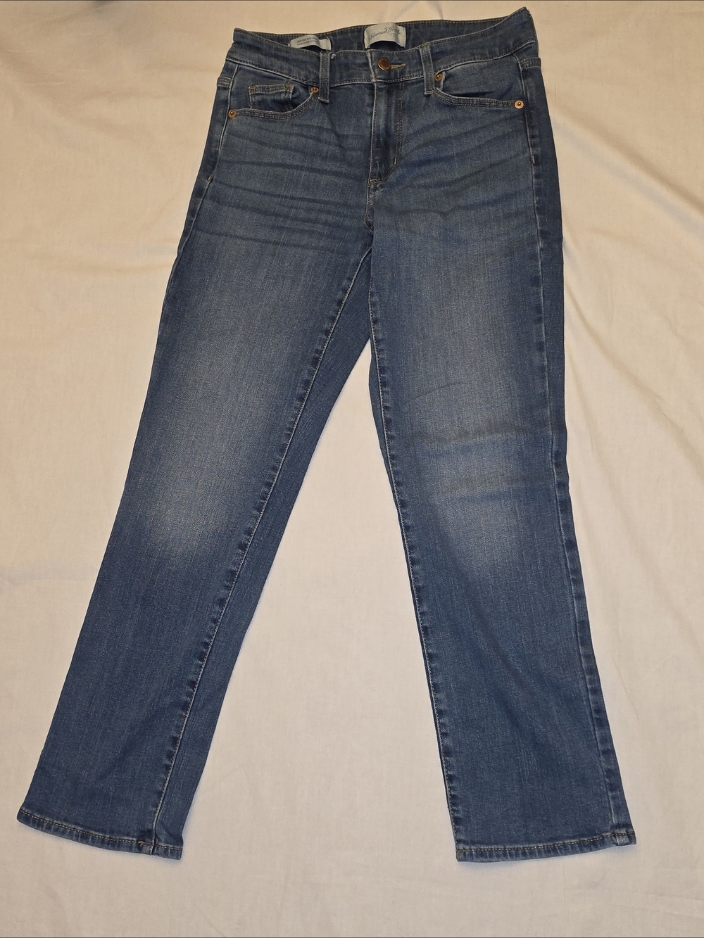 Universal Thread Women's High Rise Slim Straight Jeans - Medium Blue Wash Sz 2